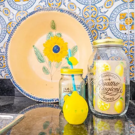 #049 Lemon By Holidays *