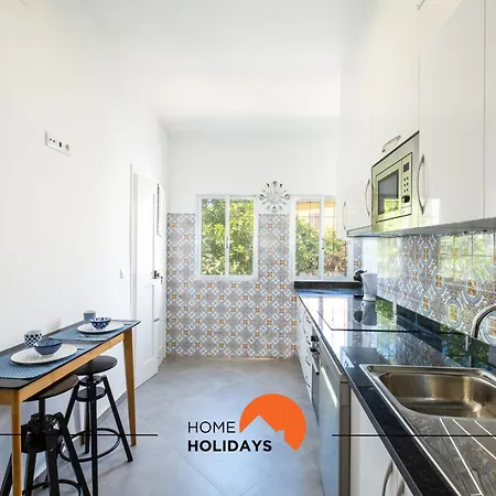 #049 Lemon By Holidays Apartment