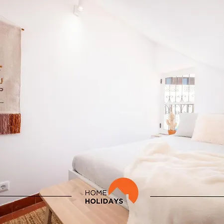 #049 Lemon By Holidays